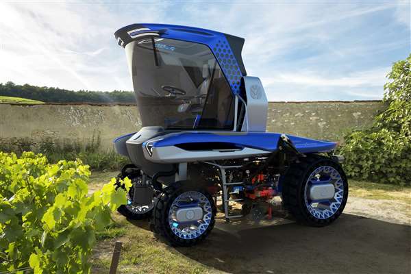 New Holland løfter sløret for et unikt “Straddle-traktor koncept til smalle marker
